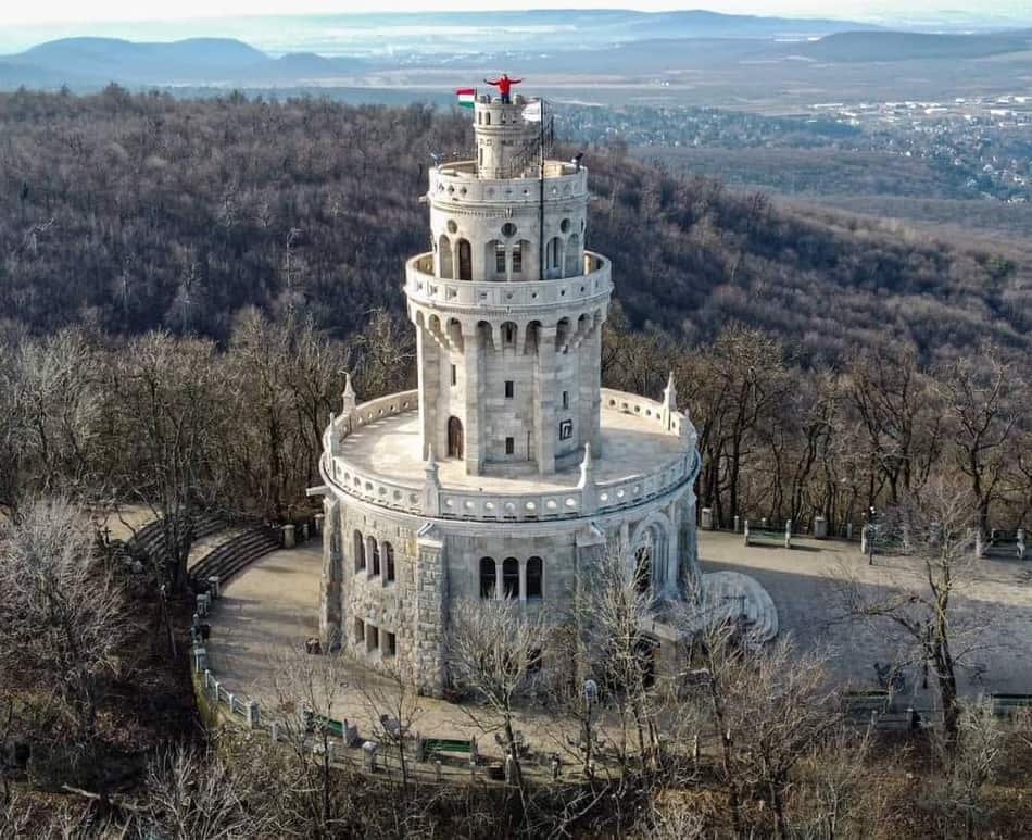 Elizabeth Lookout