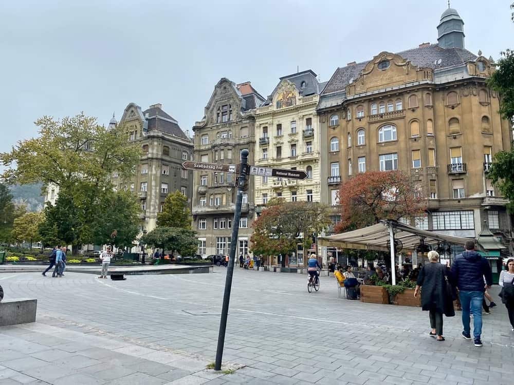 Fővám Square
