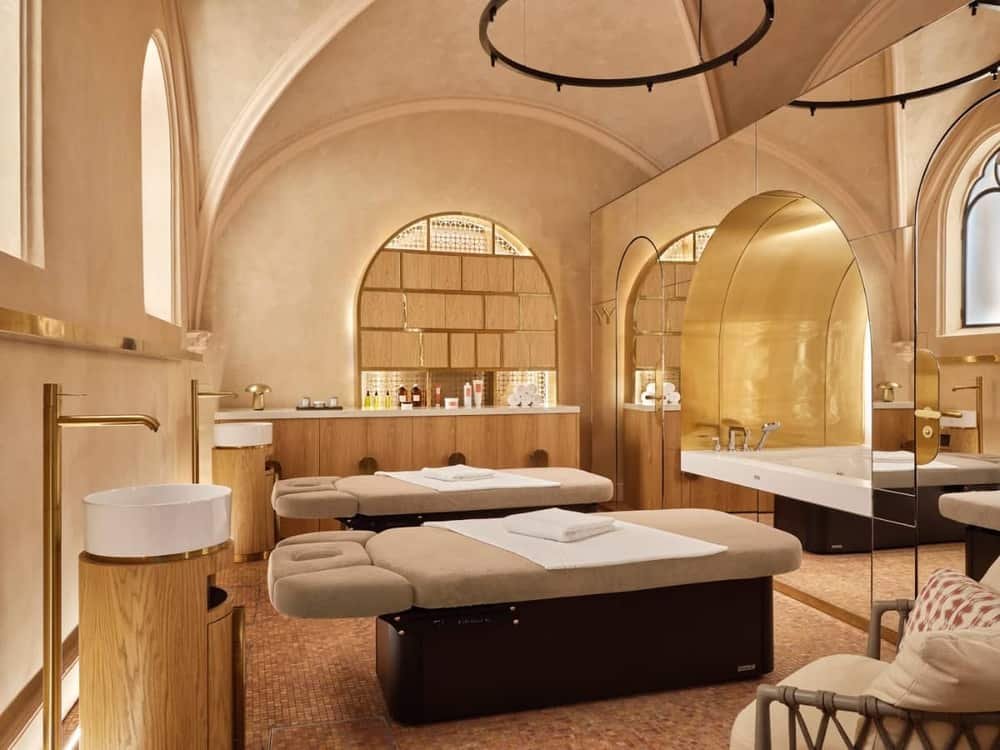 AWAY Spa Budapest — 2
