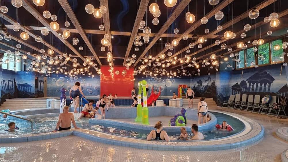 Csillaghegyi pool — 3