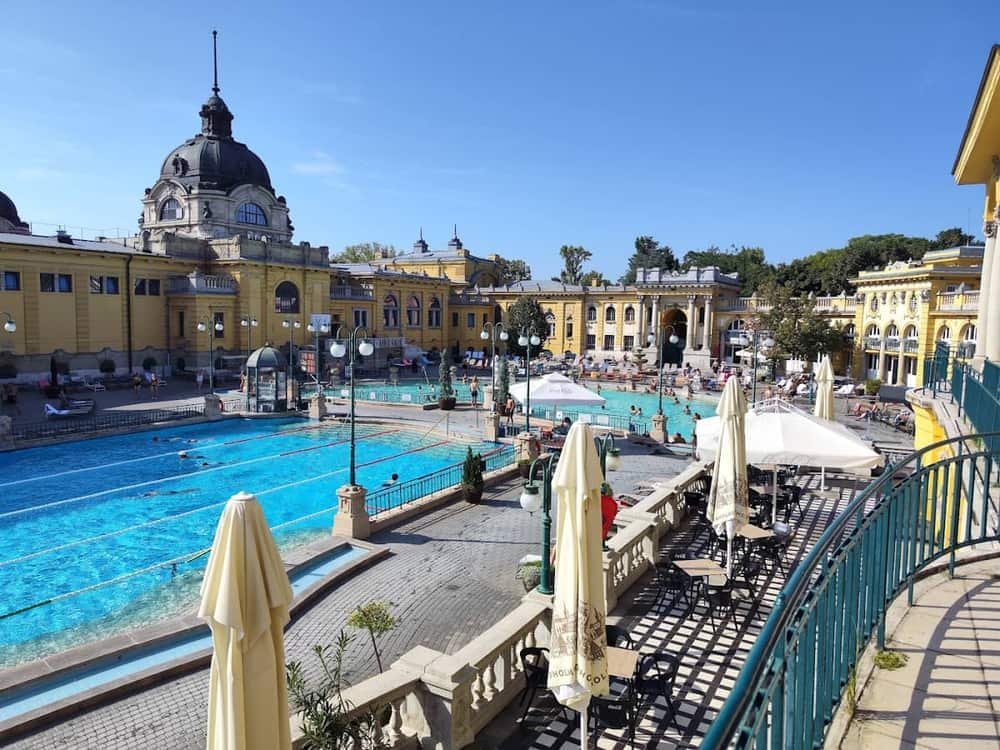 Budapest bath etiquette: what to bring, what to wear and what not to do
