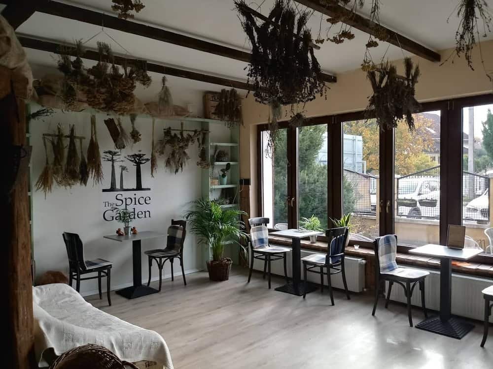 TEA AKADÉMIA Teaház & Coffee shop, tea és művészeti központ