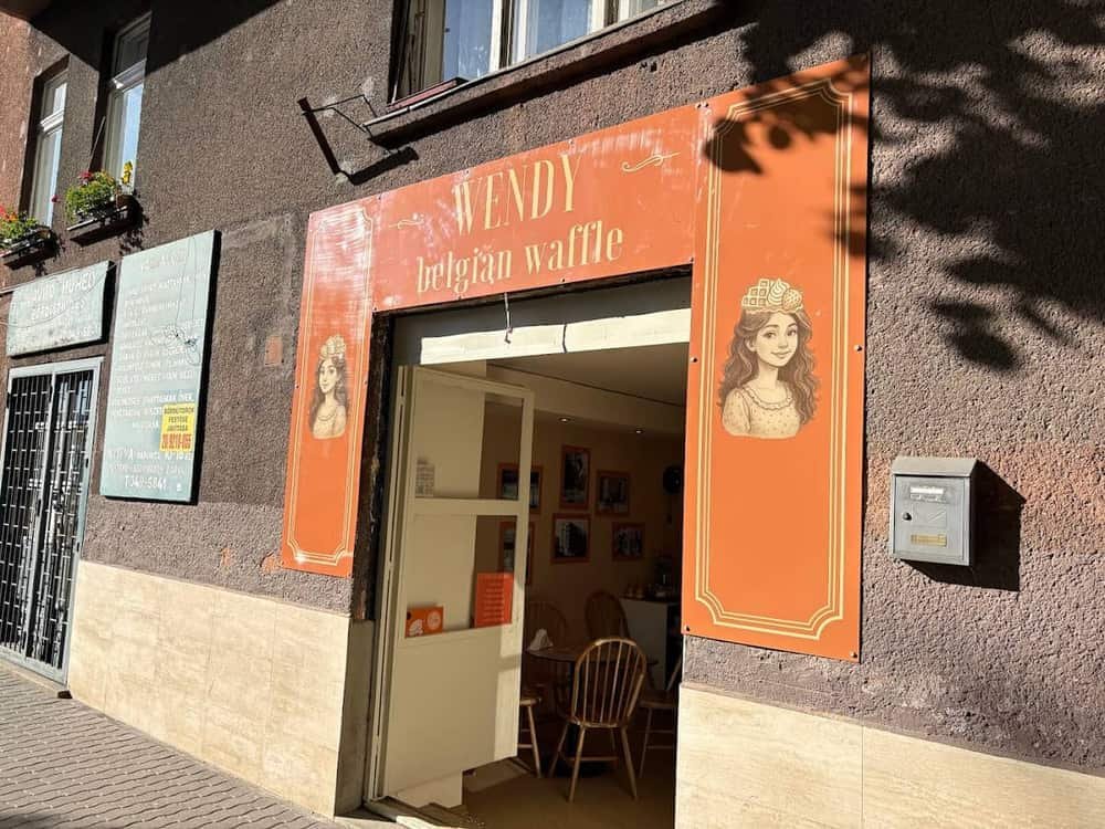 Wendy Belgian Waffle Budapest