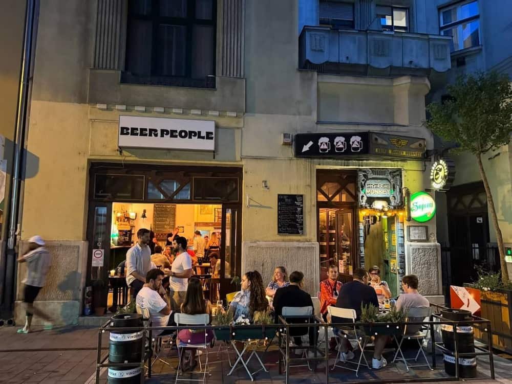 Beer People - Bar and Specialty Beer Store