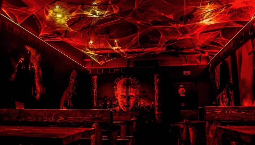 ParaNoir Pub