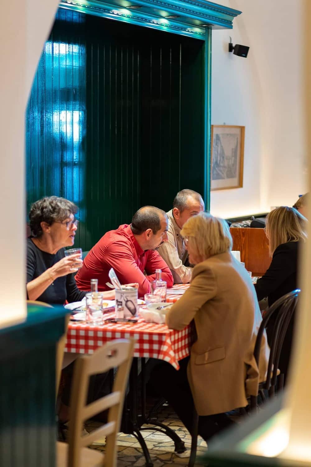 Fekete Holló Kisvendéglő