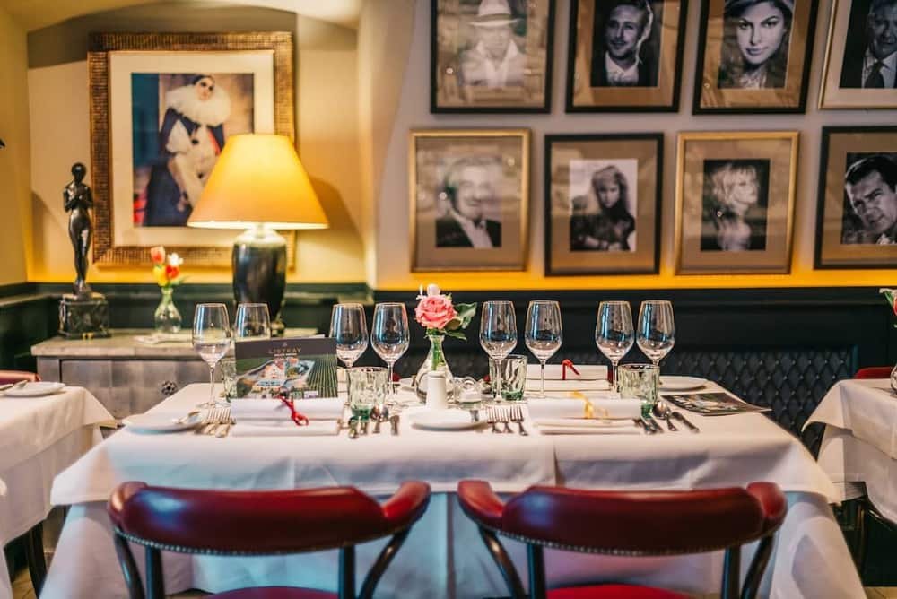 Pierrot Café & Restaurant