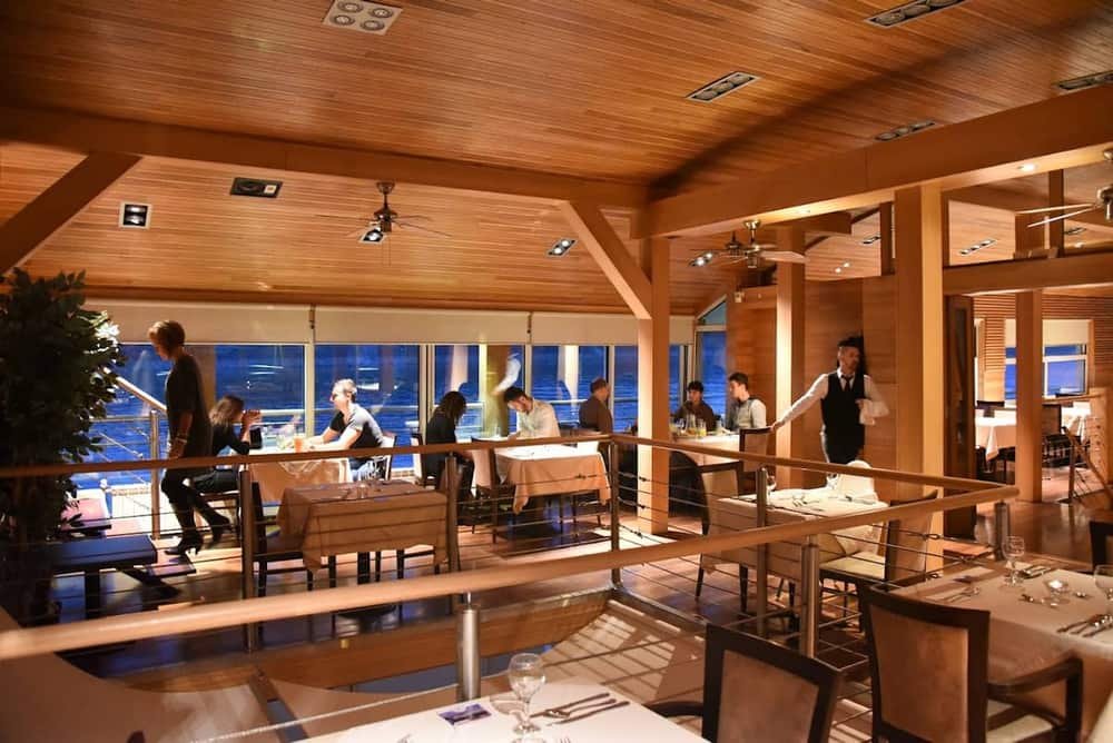 Vogue Boat Restaurant